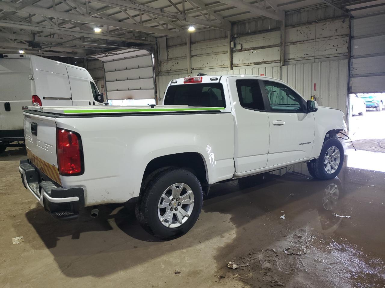 2022 CHEVROLET COLORADO L - Image 3
