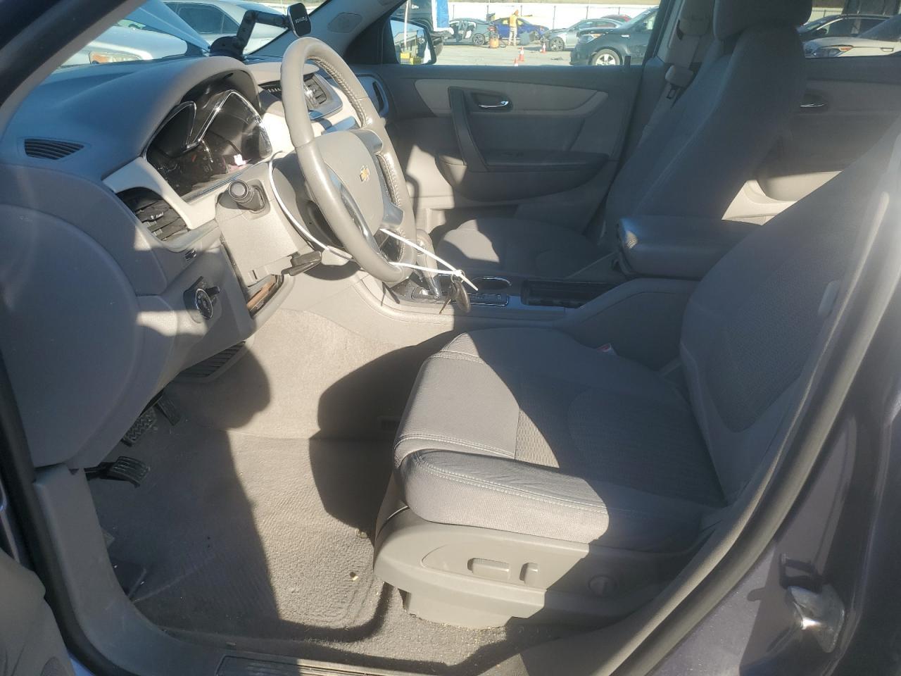 2014 CHEVROLET TRAVERSE L - Image 7