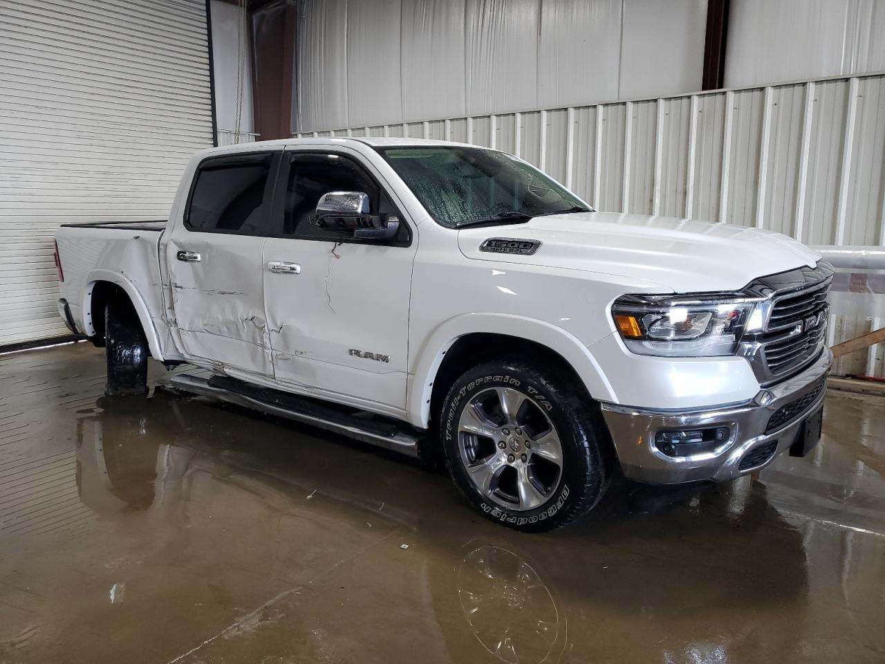 2019 RAM 1500 LARAM - Фото 4