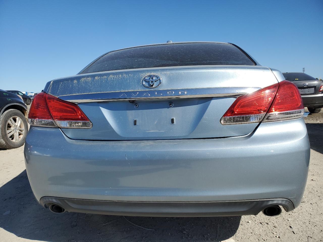 2011 TOYOTA AVALON BAS - Image 6