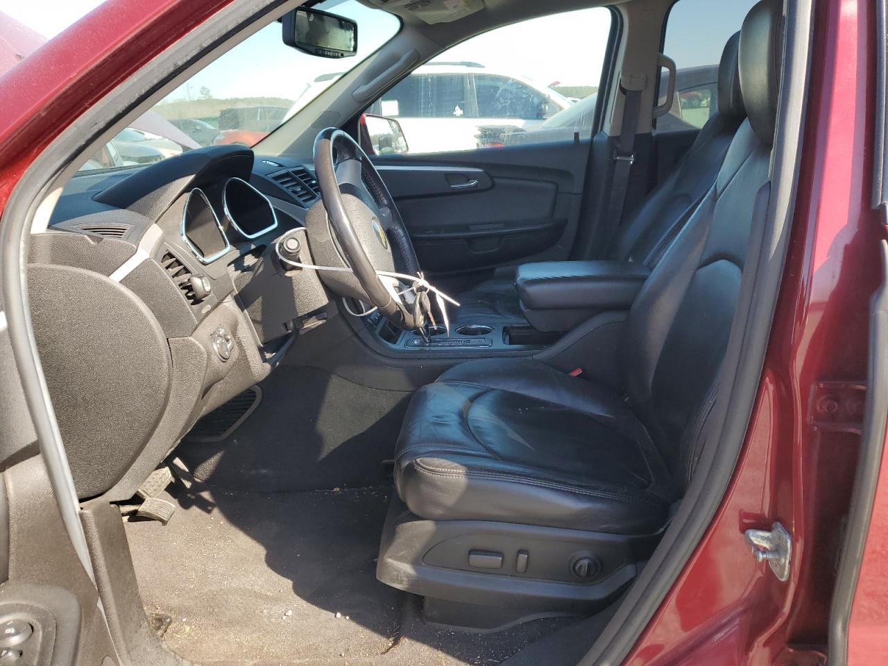 2011 CHEVROLET TRAVERSE L - Фото 7