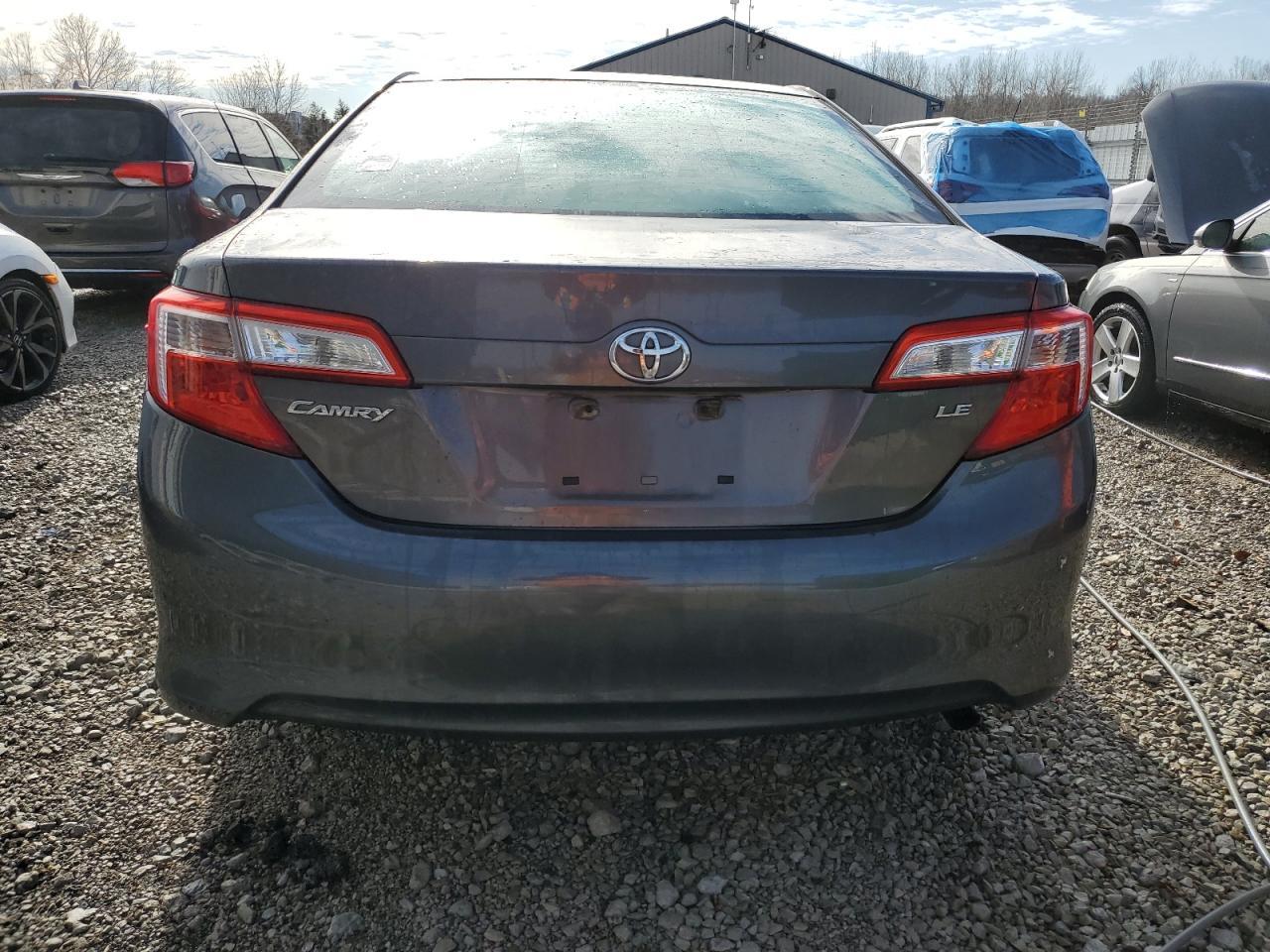 2013 TOYOTA CAMRY L - Фото 6