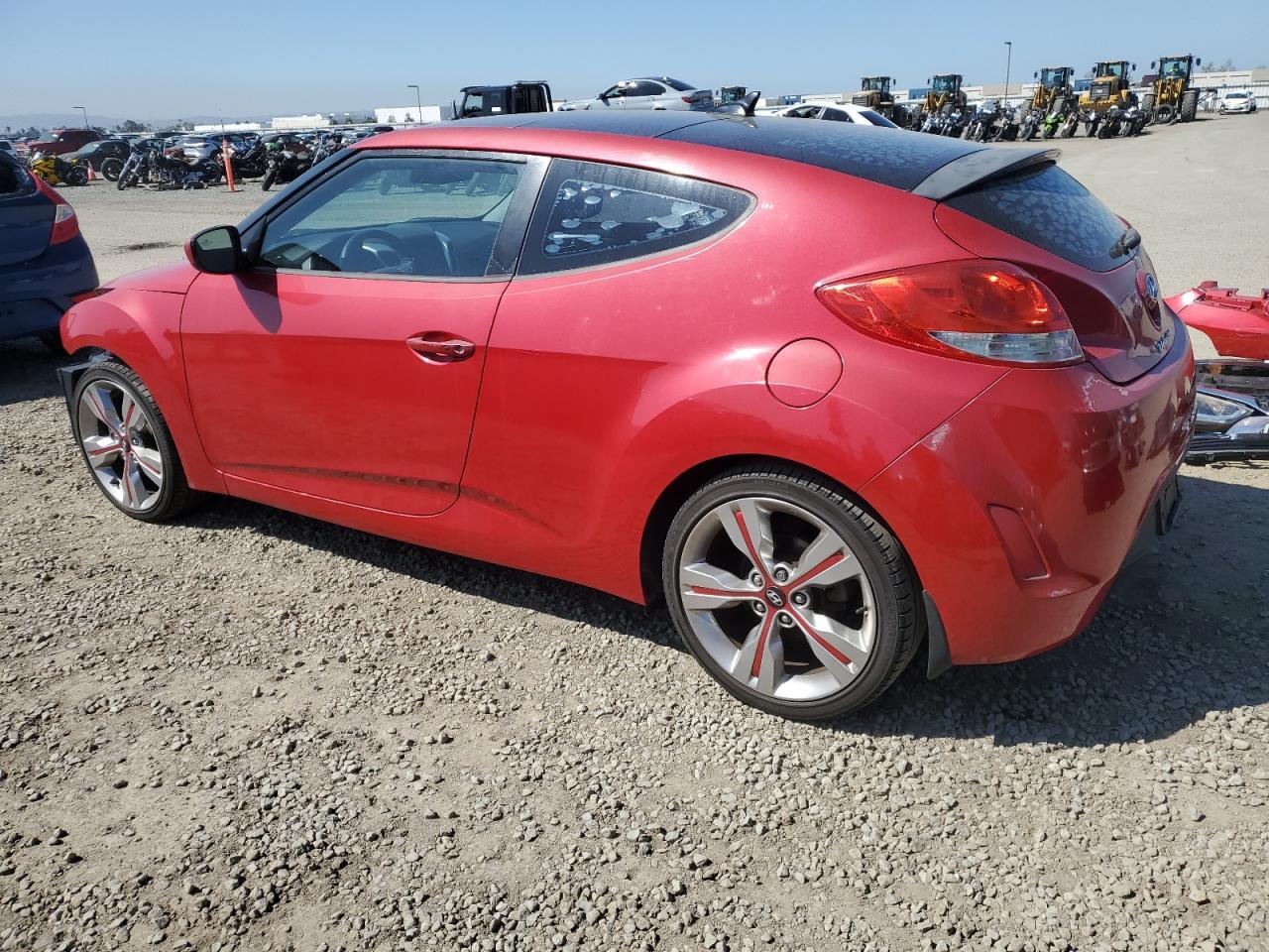2013 HYUNDAI VELOSTER - Фото 2