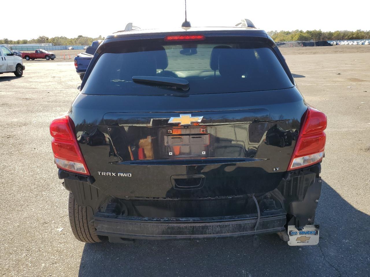2019 CHEVROLET TRAX 1LT - Image 6