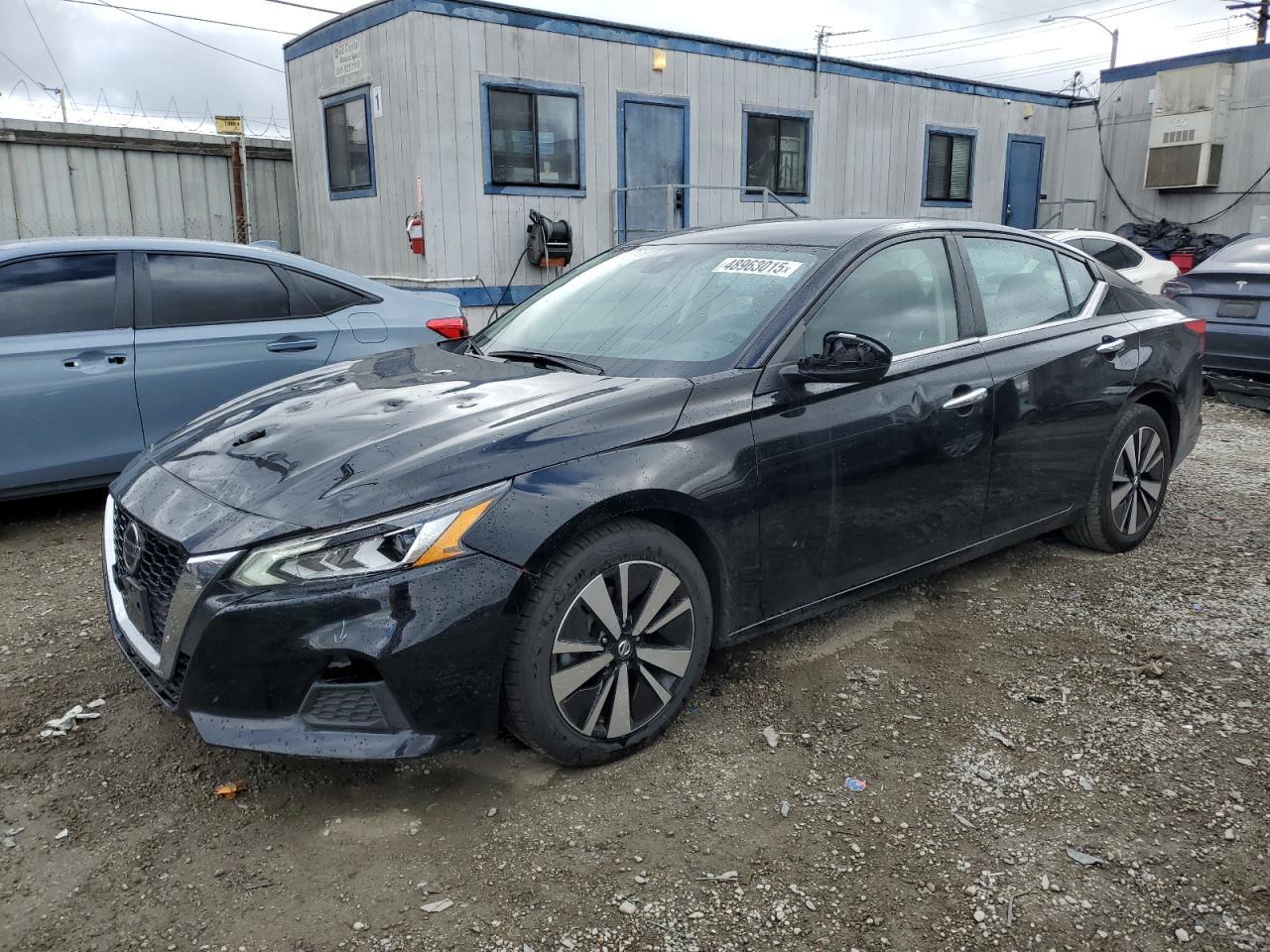 2022 NISSAN ALTIMA SV