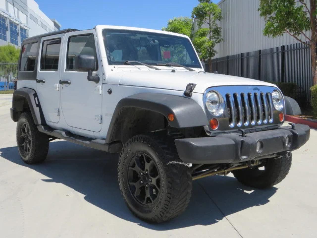 2012 JEEP WRANGLER U