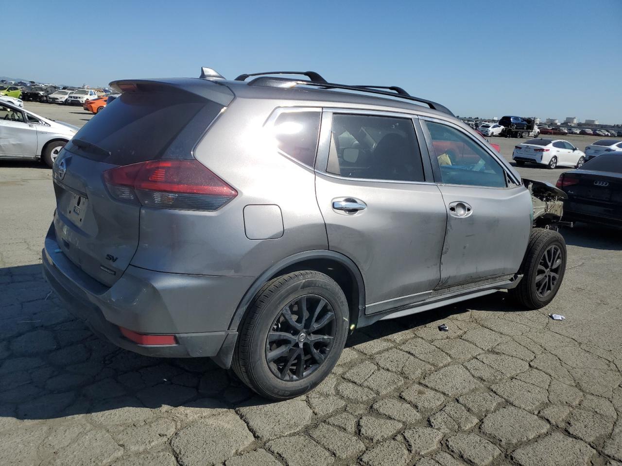 2018 NISSAN ROGUE S - Фото 3