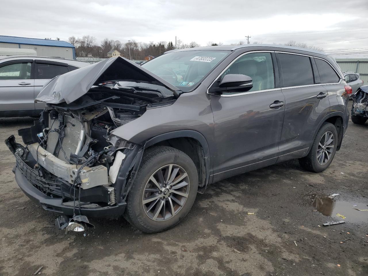 2018 TOYOTA HIGHLANDER