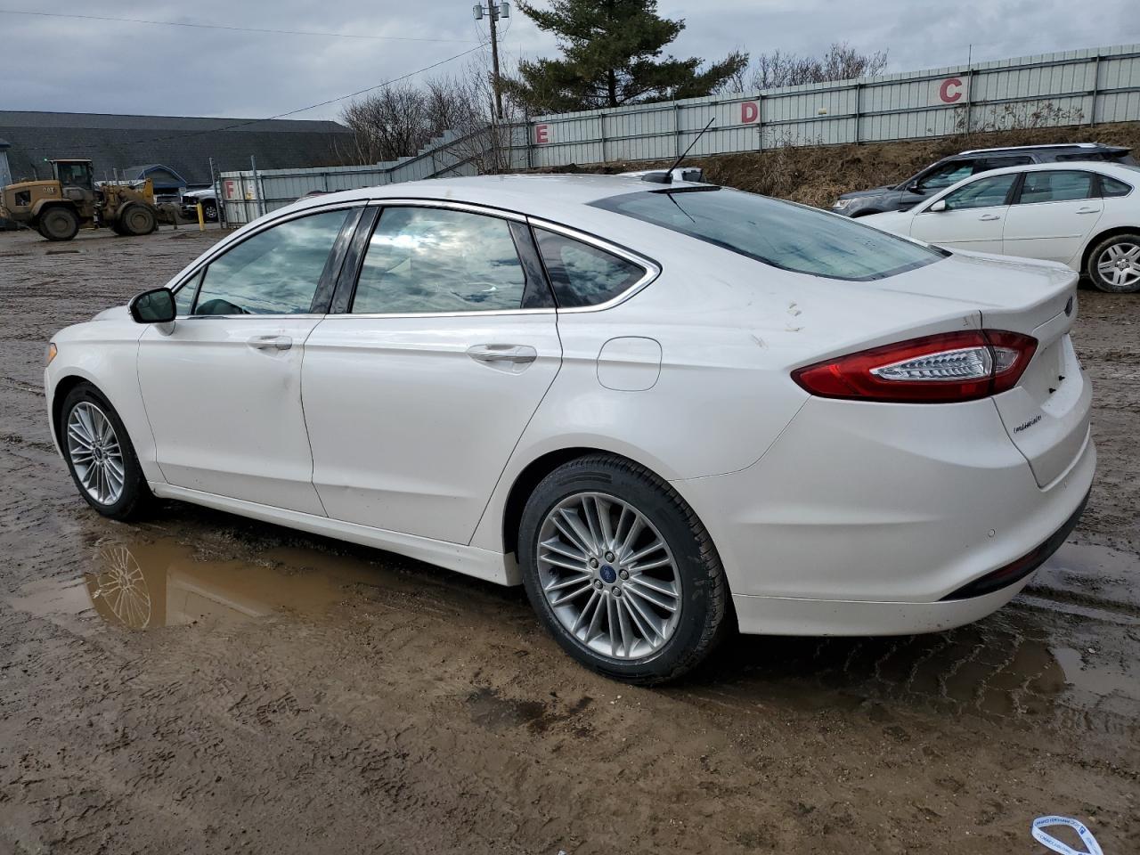 2013 FORD FUSION SE - Image 2