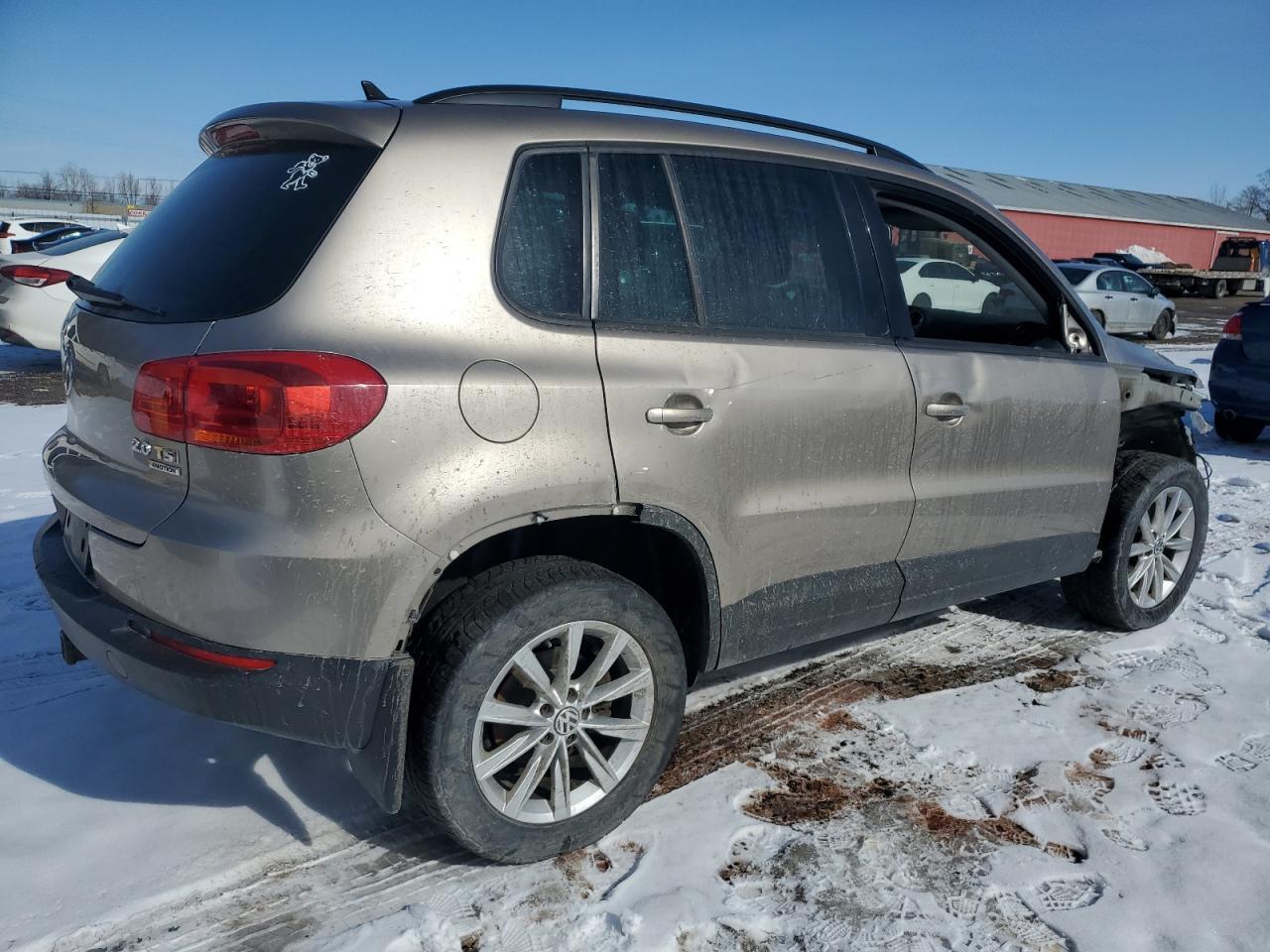 2015 VOLKSWAGEN TIGUAN S - Фото 3