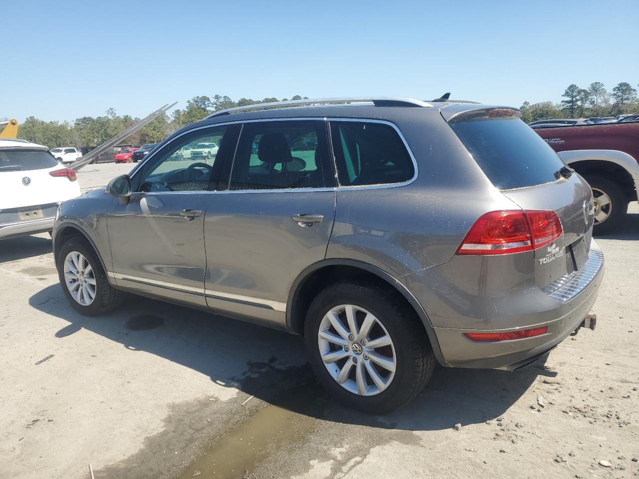 2011 VOLKSWAGEN TOUAREG V6 - Фото 2