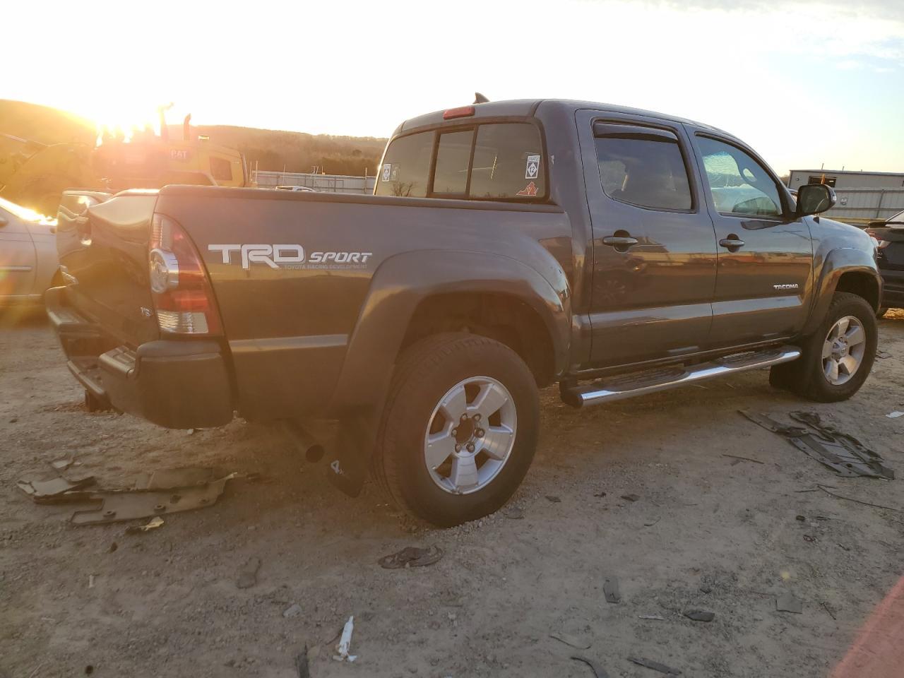 2014 TOYOTA TACOMA DOU - Фото 3