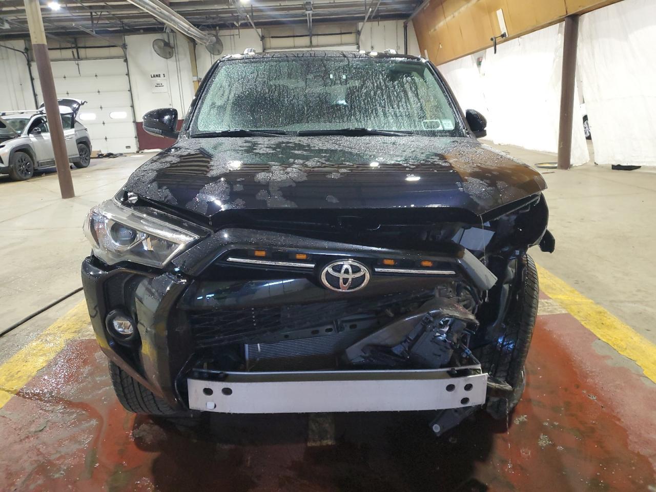 2022 TOYOTA 4RUNNER SR - Image 5
