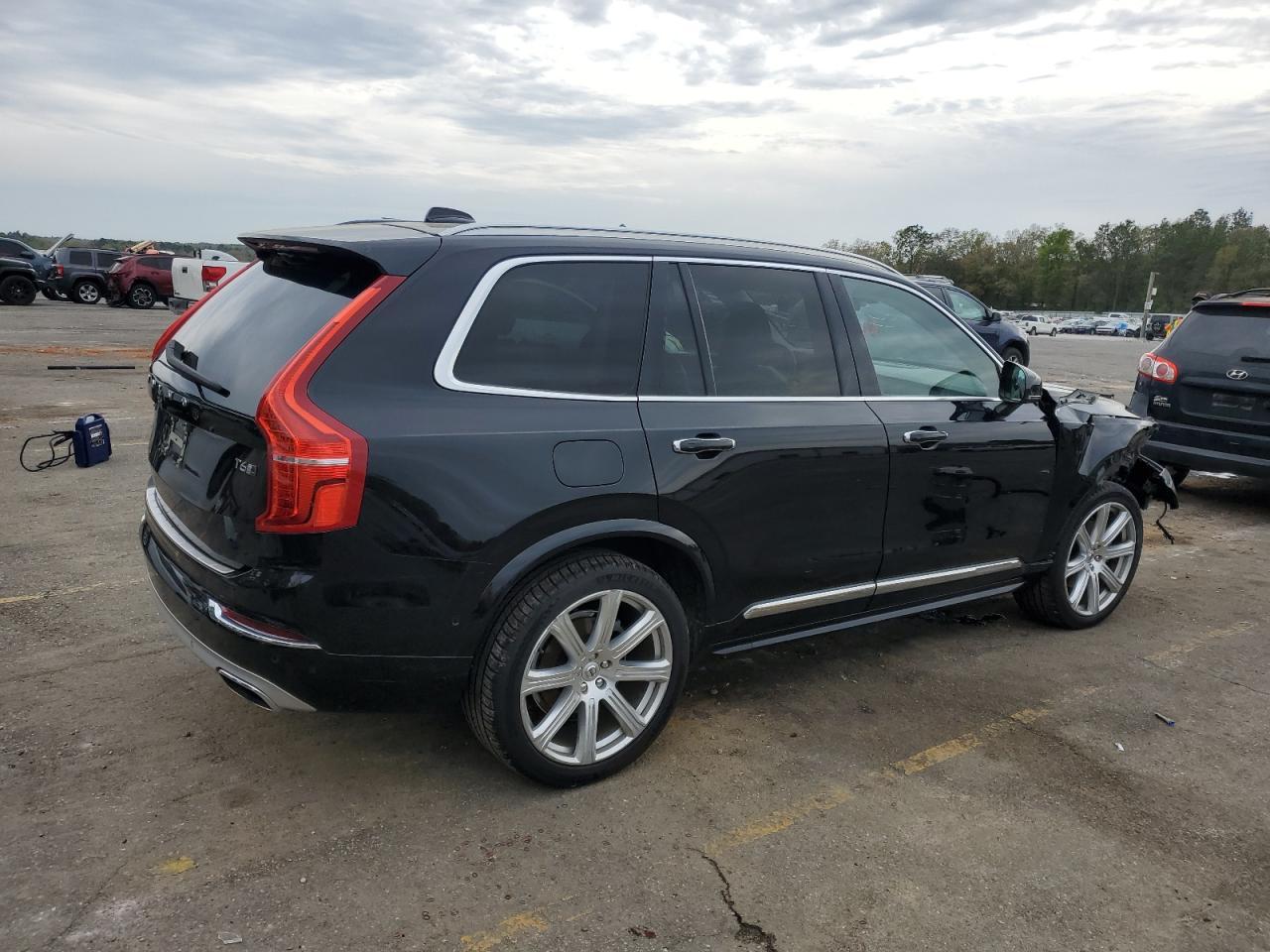 2019 VOLVO XC90 T6 IN - Image 3