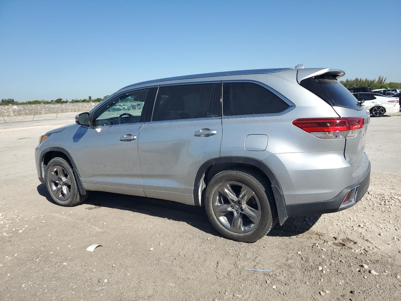2019 TOYOTA HIGHLANDER - Фото 2