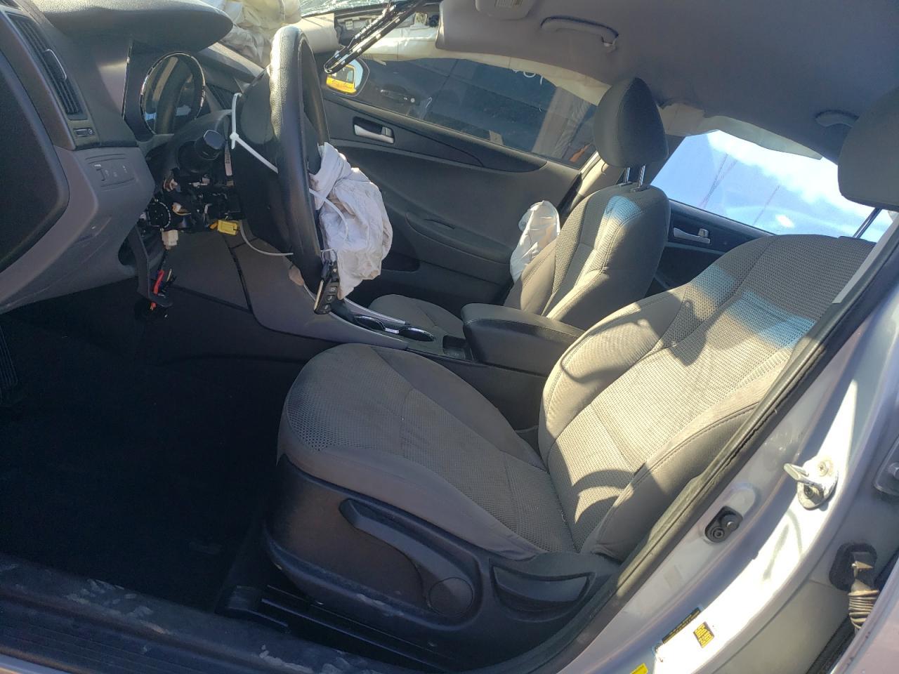 2013 HYUNDAI SONATA GLS - Image 7