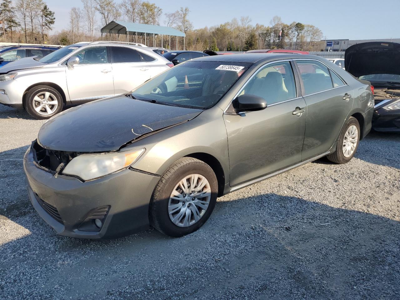 2013 TOYOTA CAMRY L