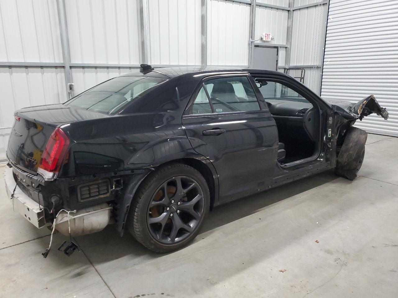 2023 CHRYSLER 300 S - Фото 3