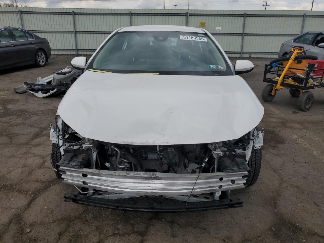 2021 TOYOTA COROLLA LE - Фото 5