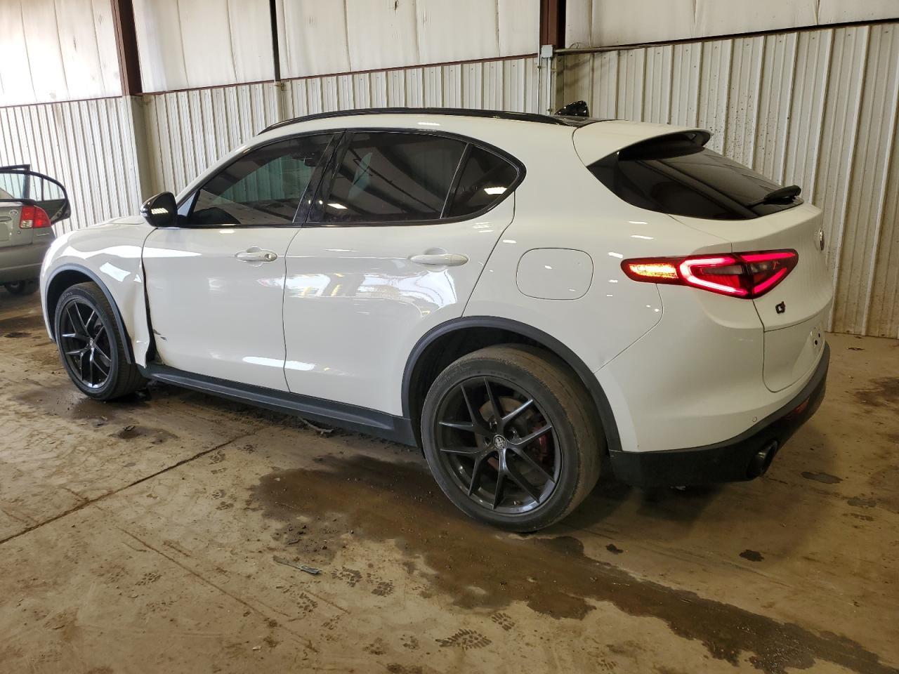 2019 ALFA ROMEO STELVIO TI - Image 2