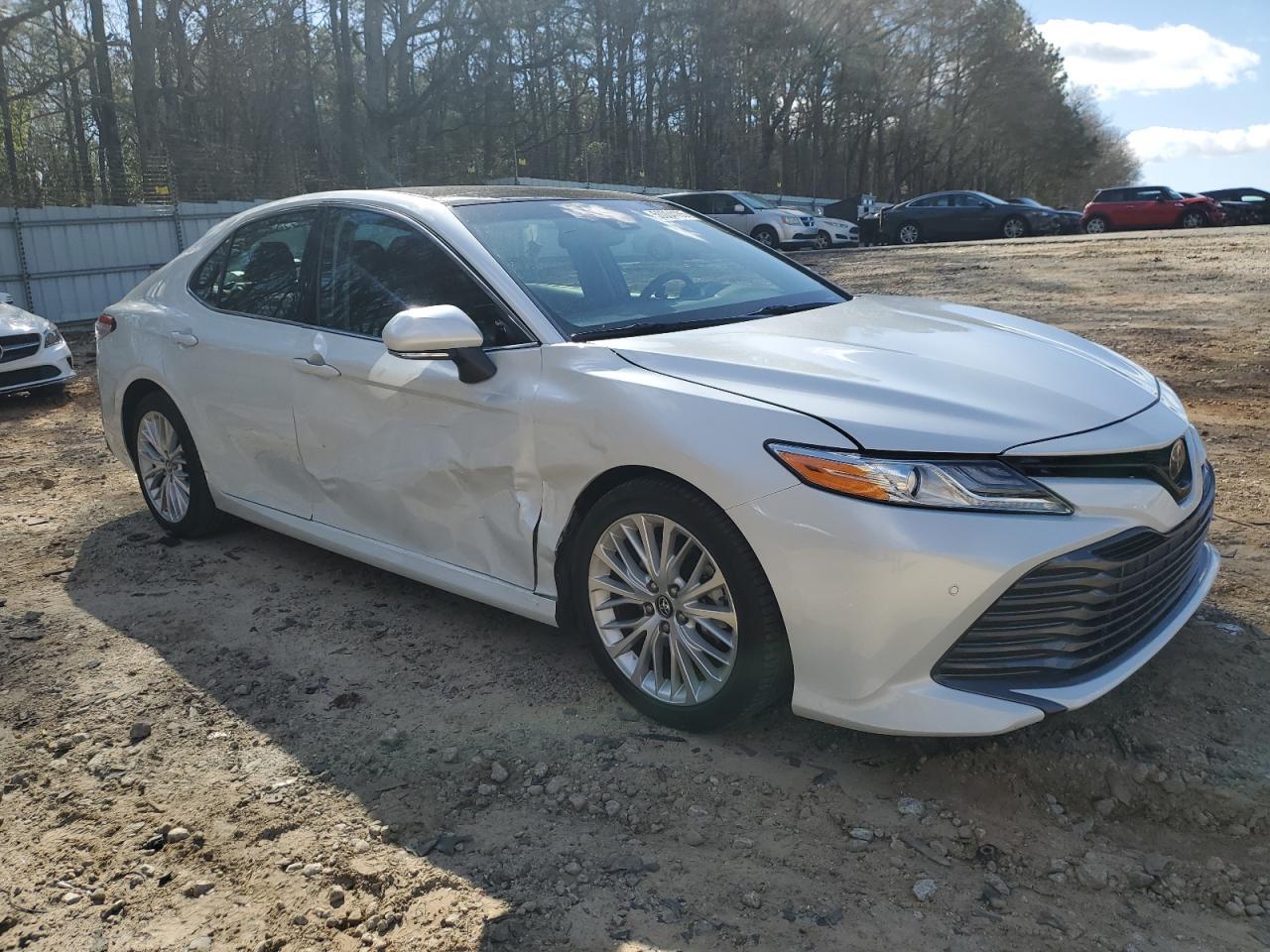 2018 TOYOTA CAMRY L - Фото 4