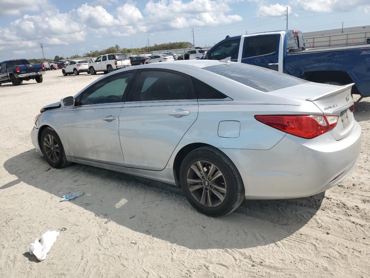 2013 HYUNDAI SONATA GLS - Фото 2