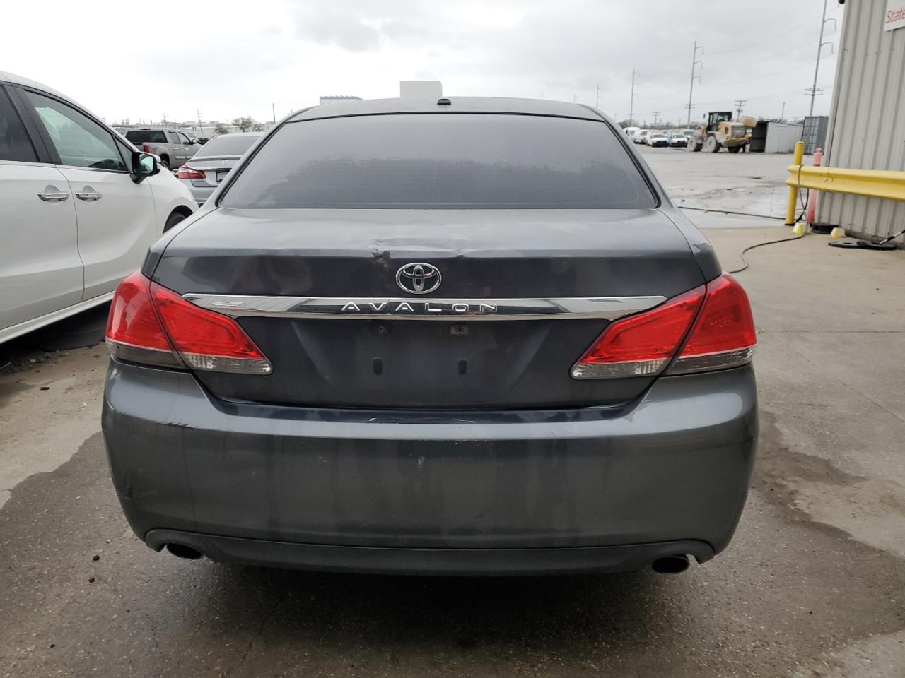 2011 TOYOTA AVALON BAS - Image 6