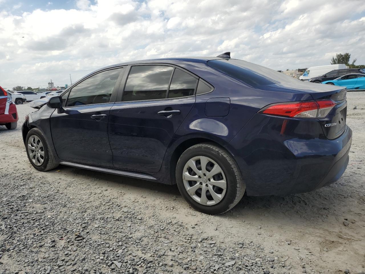 2022 TOYOTA COROLLA LE - Image 2