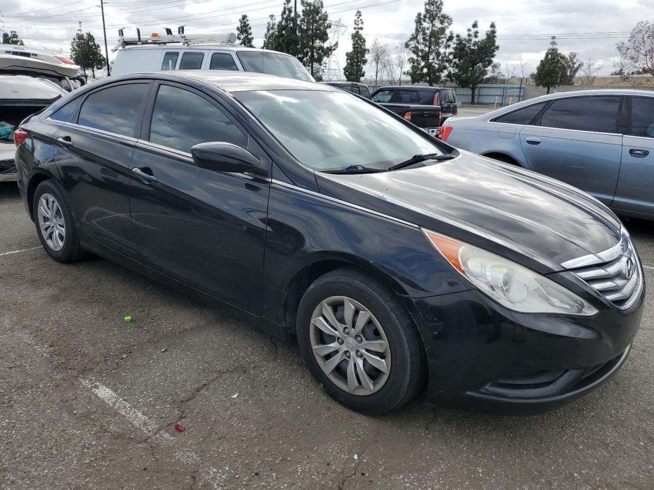 2011 HYUNDAI SONATA GLS - Image 4