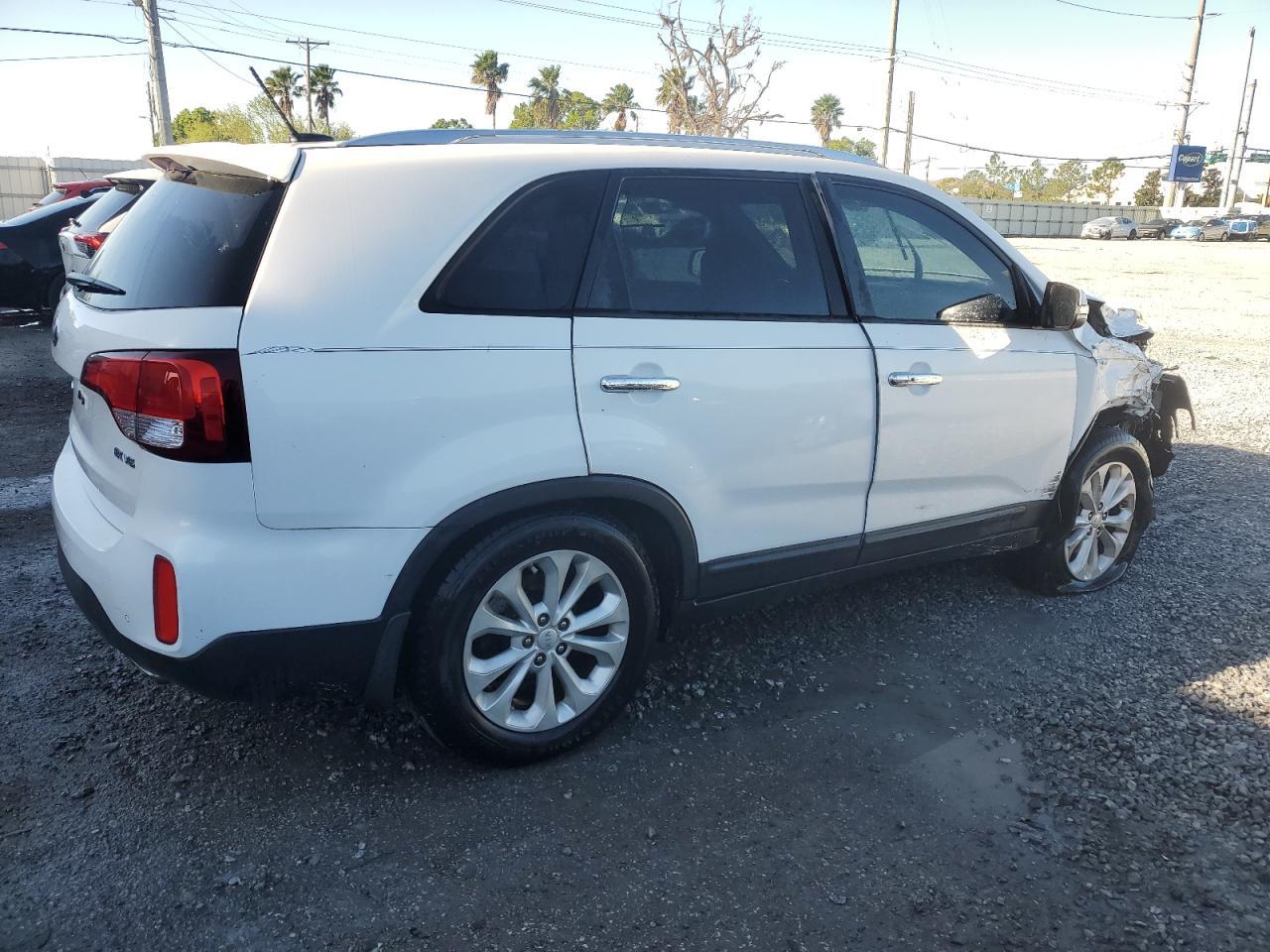 2015 KIA SORENTO EX - Image 3