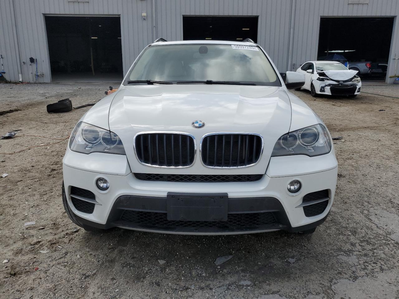 2013 BMW X5 XDRIVE3 - Image 5
