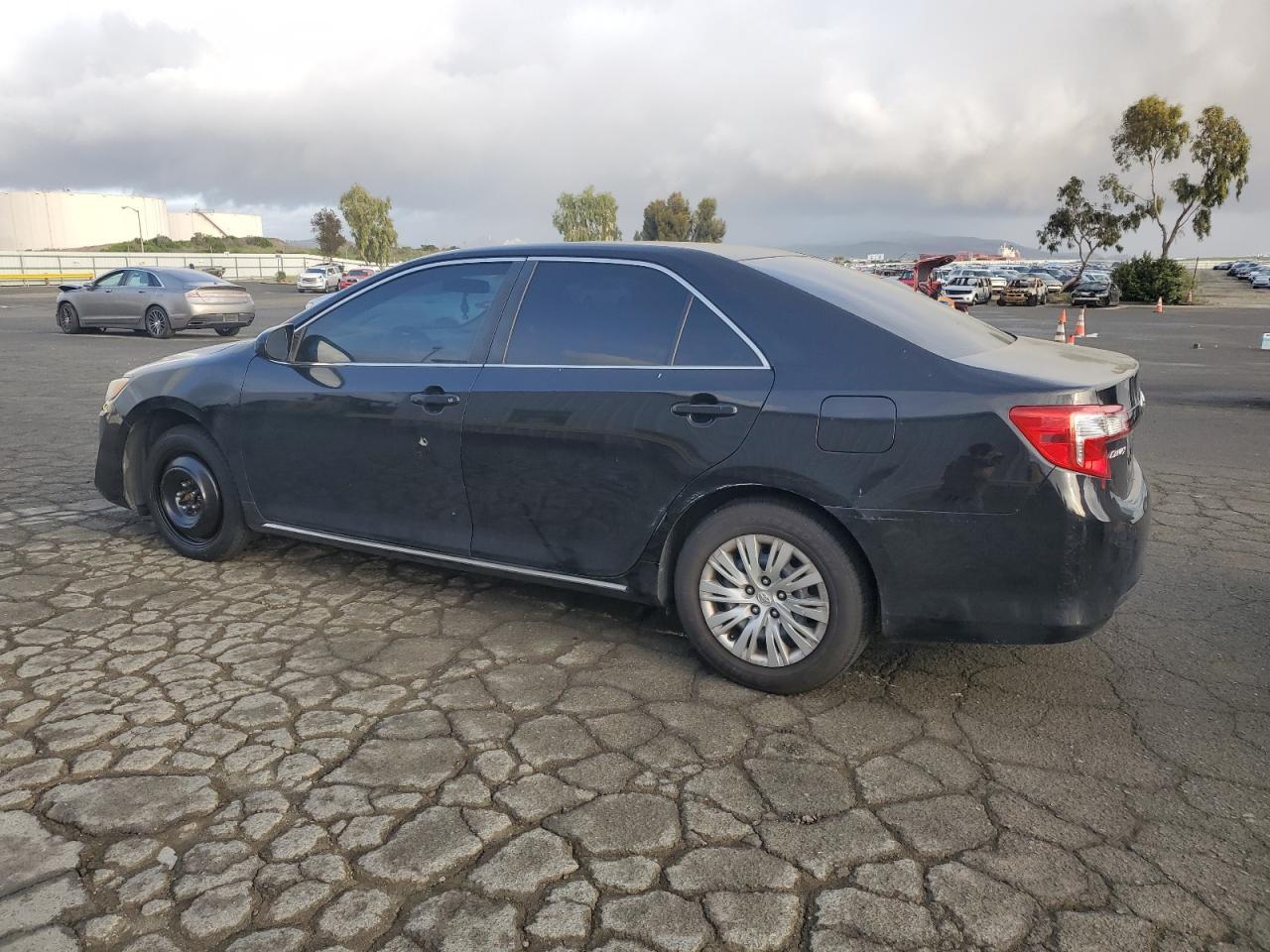 2012 TOYOTA CAMRY BASE - Фото 2