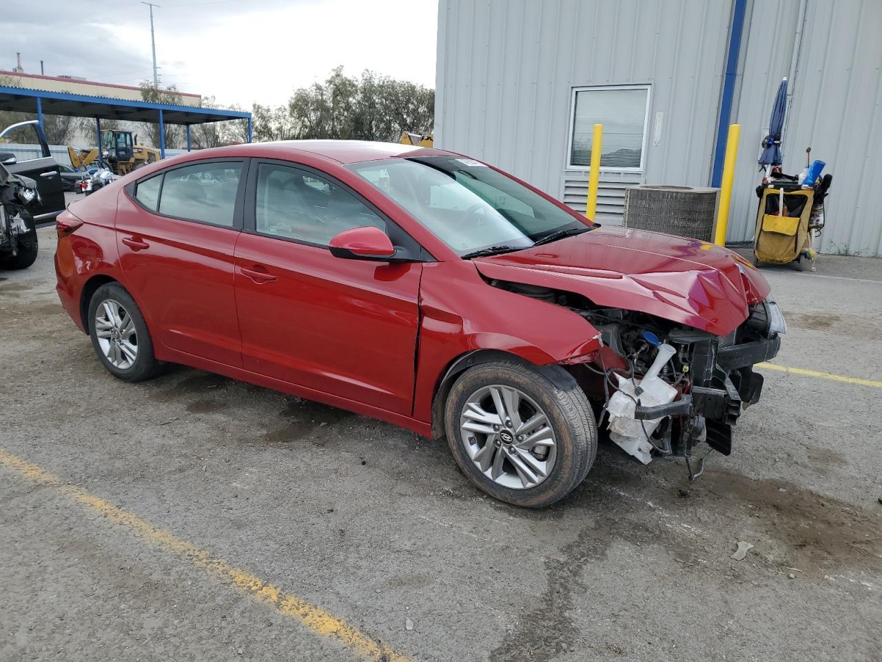 2019 HYUNDAI ELANTRA SE - Фото 4