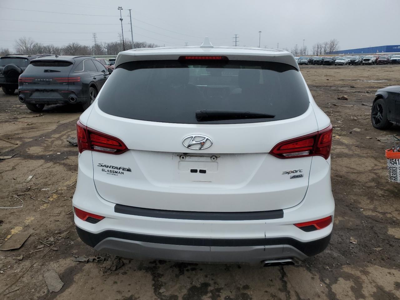 2017 HYUNDAI SANTA FE S - Image 6