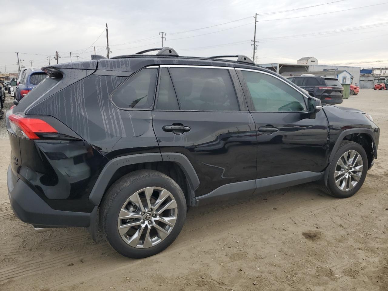 2022 TOYOTA RAV4 XLE P - Image 3