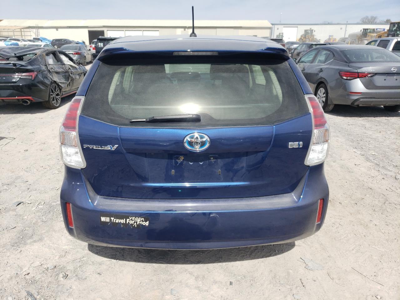 2015 TOYOTA PRIUS V - Image 6