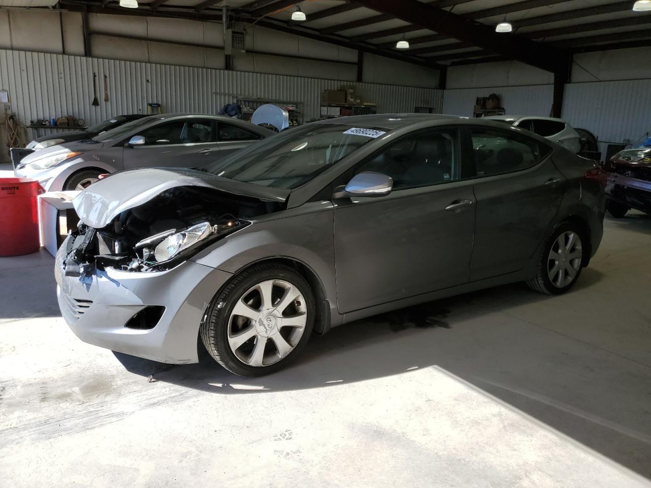 2013 HYUNDAI ELANTRA GL