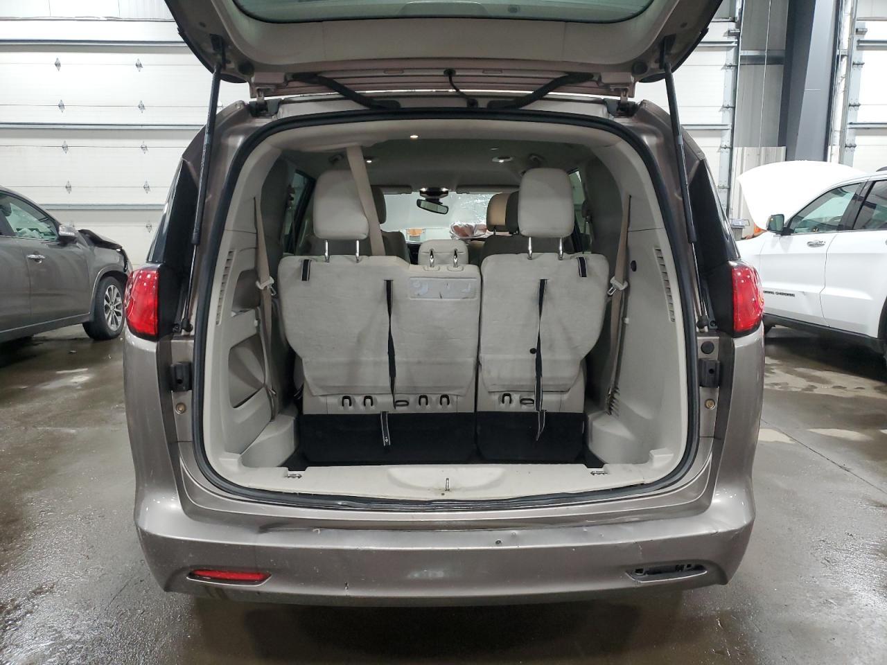 2017 CHRYSLER PACIFICA L - Image 6