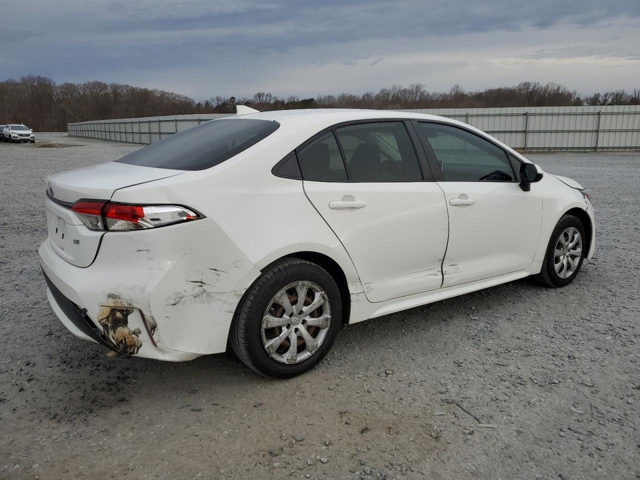 2020 TOYOTA COROLLA LE - Фото 3