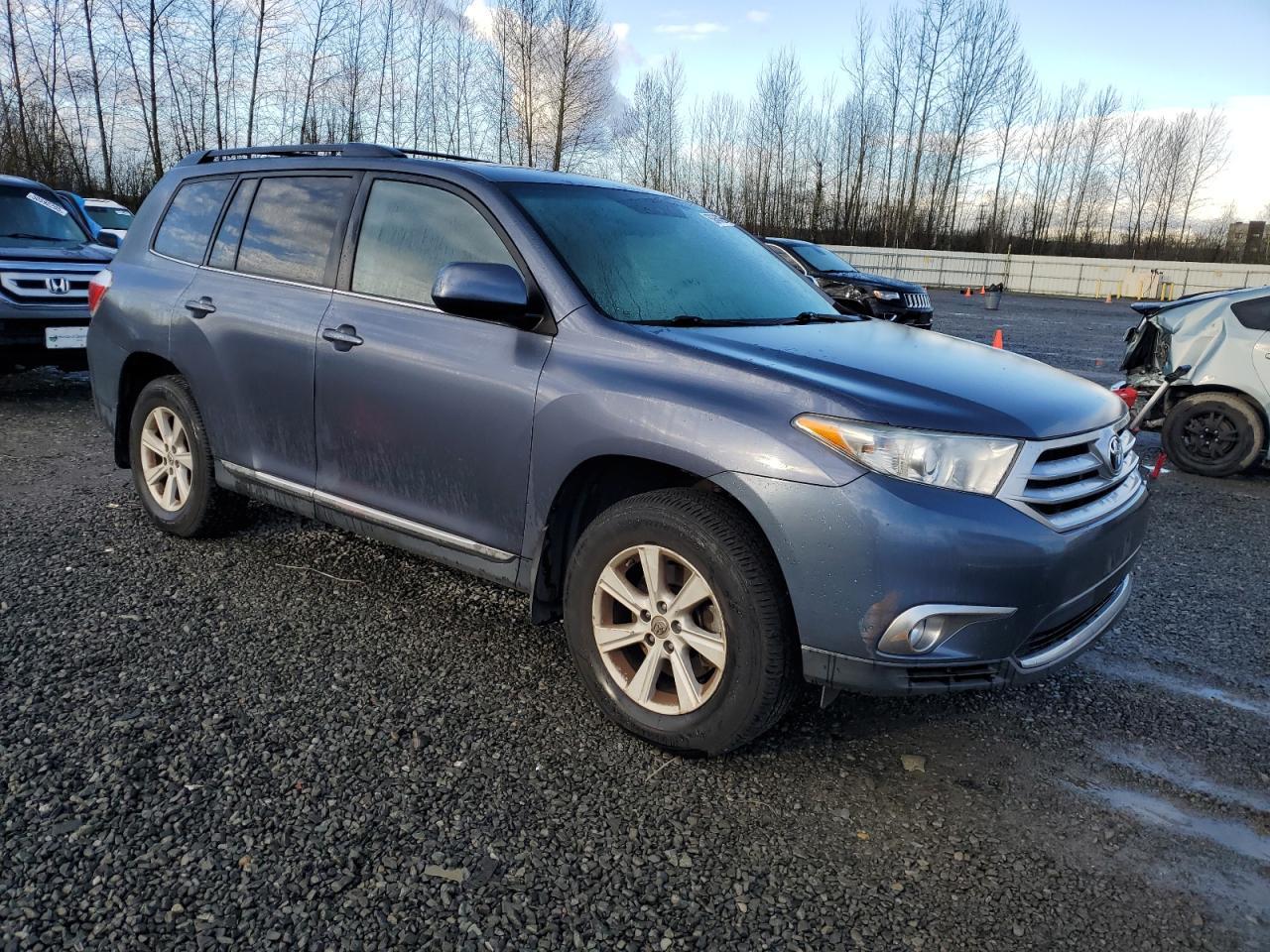 2012 TOYOTA HIGHLANDER - Image 4