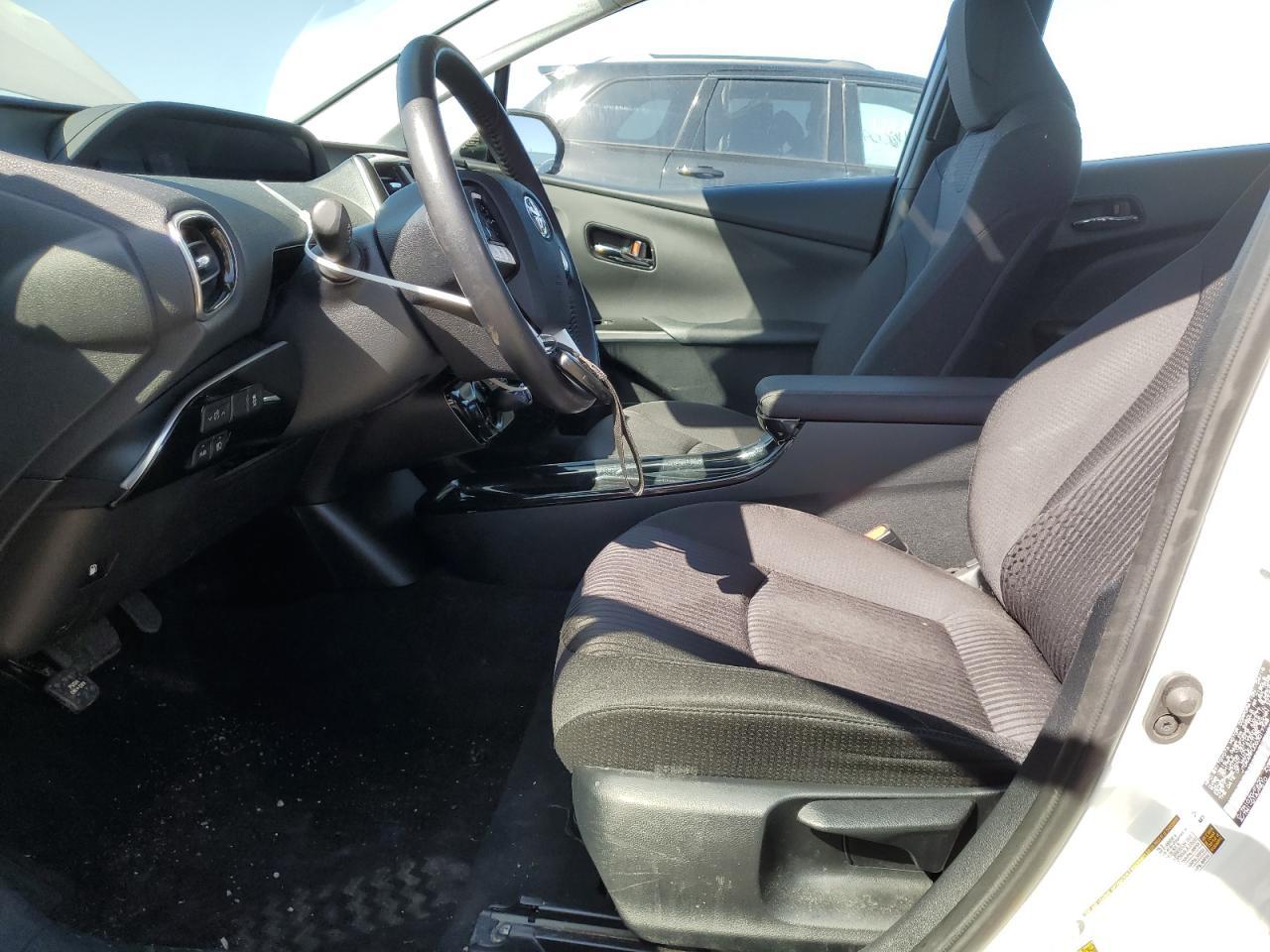 2016 TOYOTA PRIUS - Фото 7
