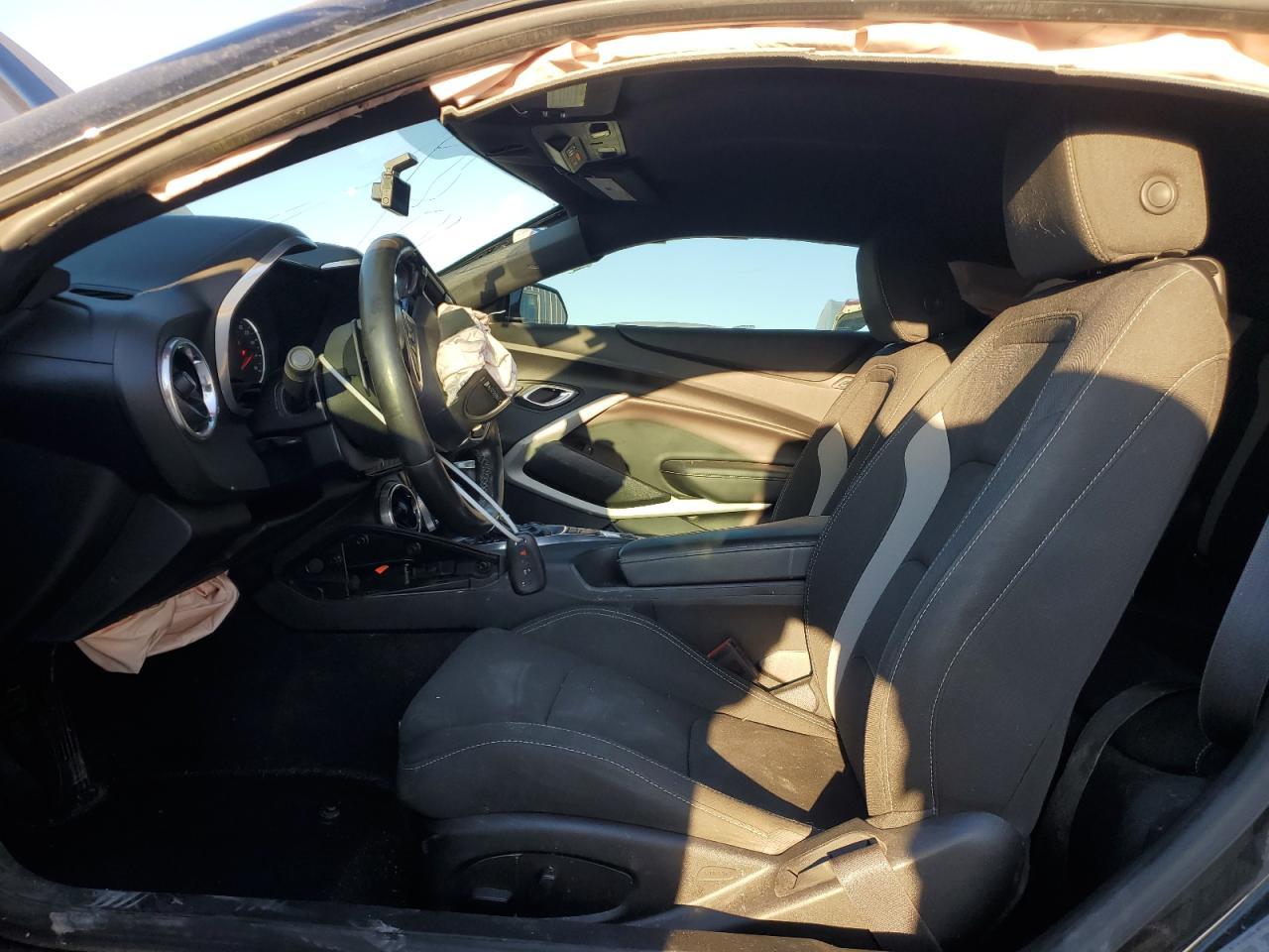 2019 CHEVROLET CAMARO LS - Image 7