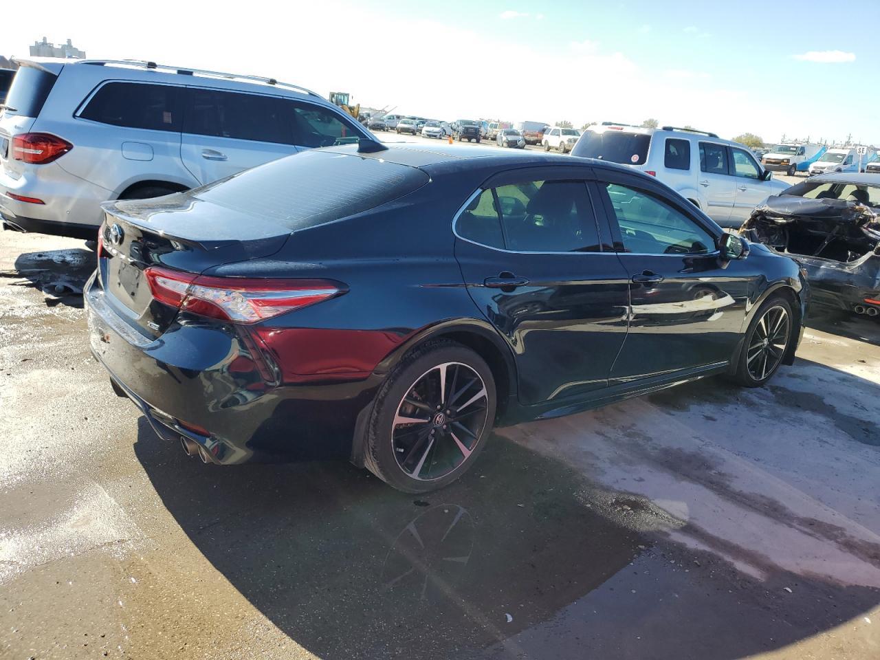 2019 TOYOTA CAMRY XSE - Image 3