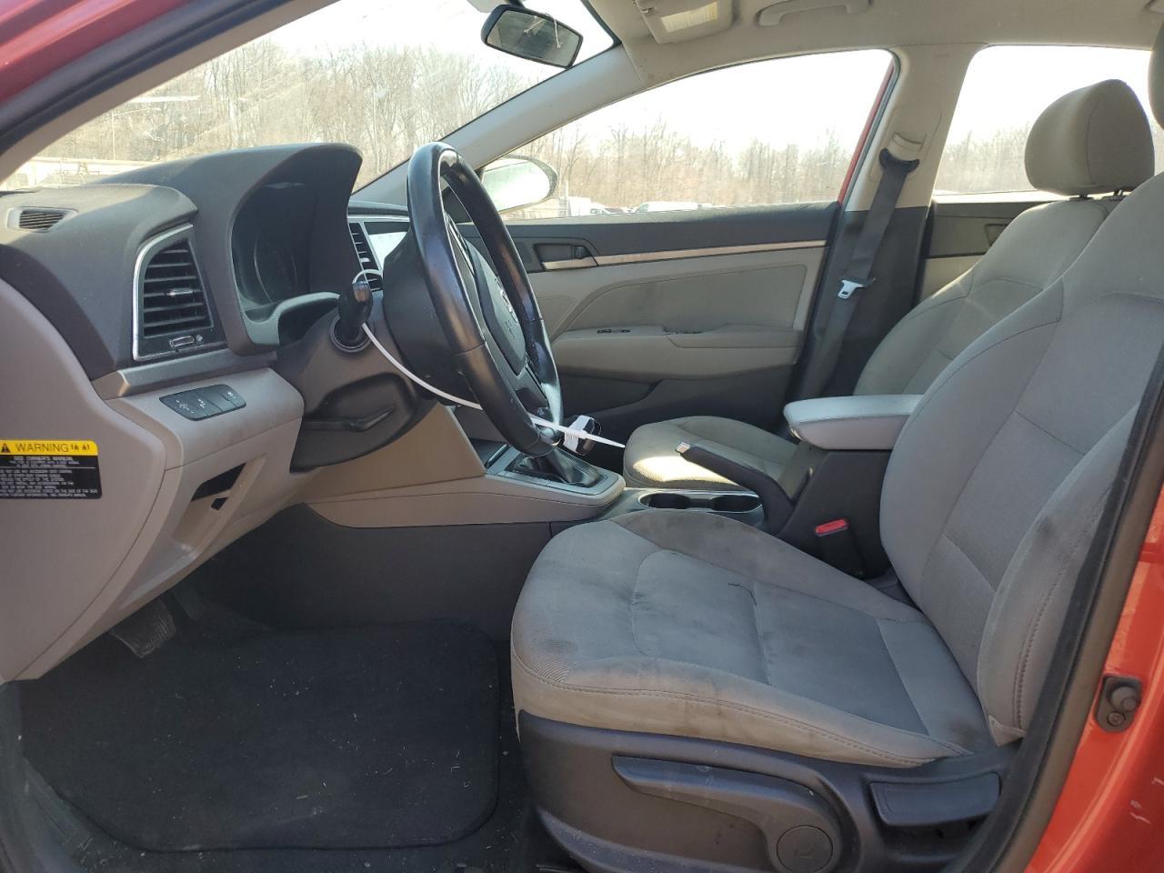 2017 HYUNDAI ELANTRA SE - Фото 7