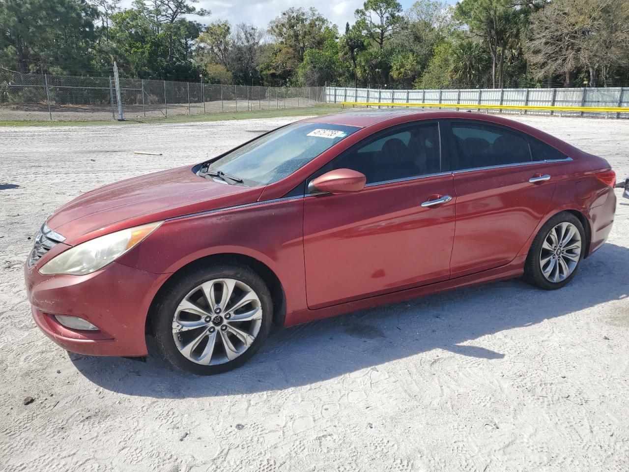 2011 HYUNDAI SONATA SE