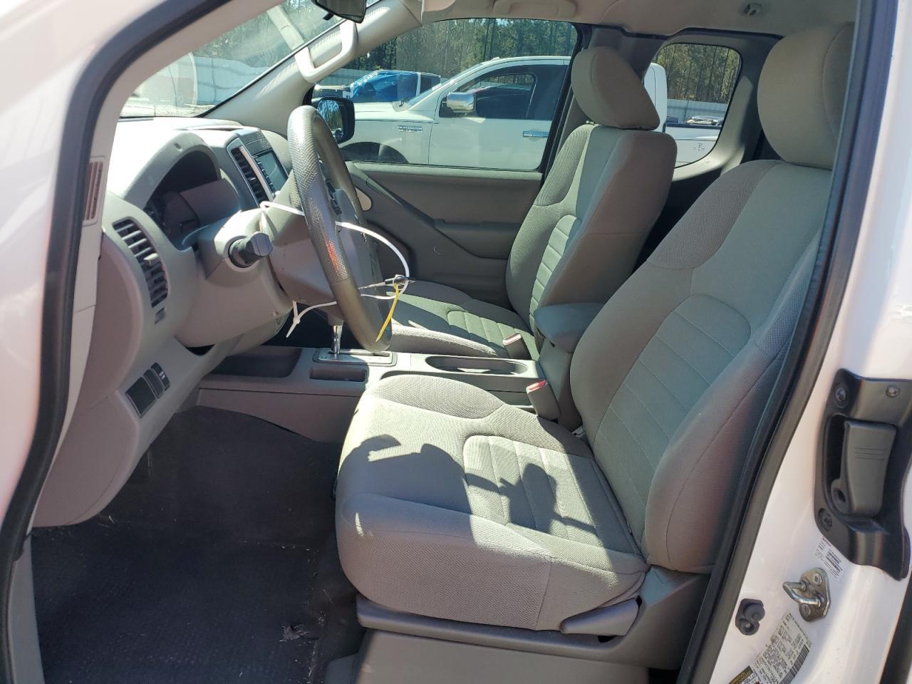 2019 NISSAN FRONTIER S - Фото 7