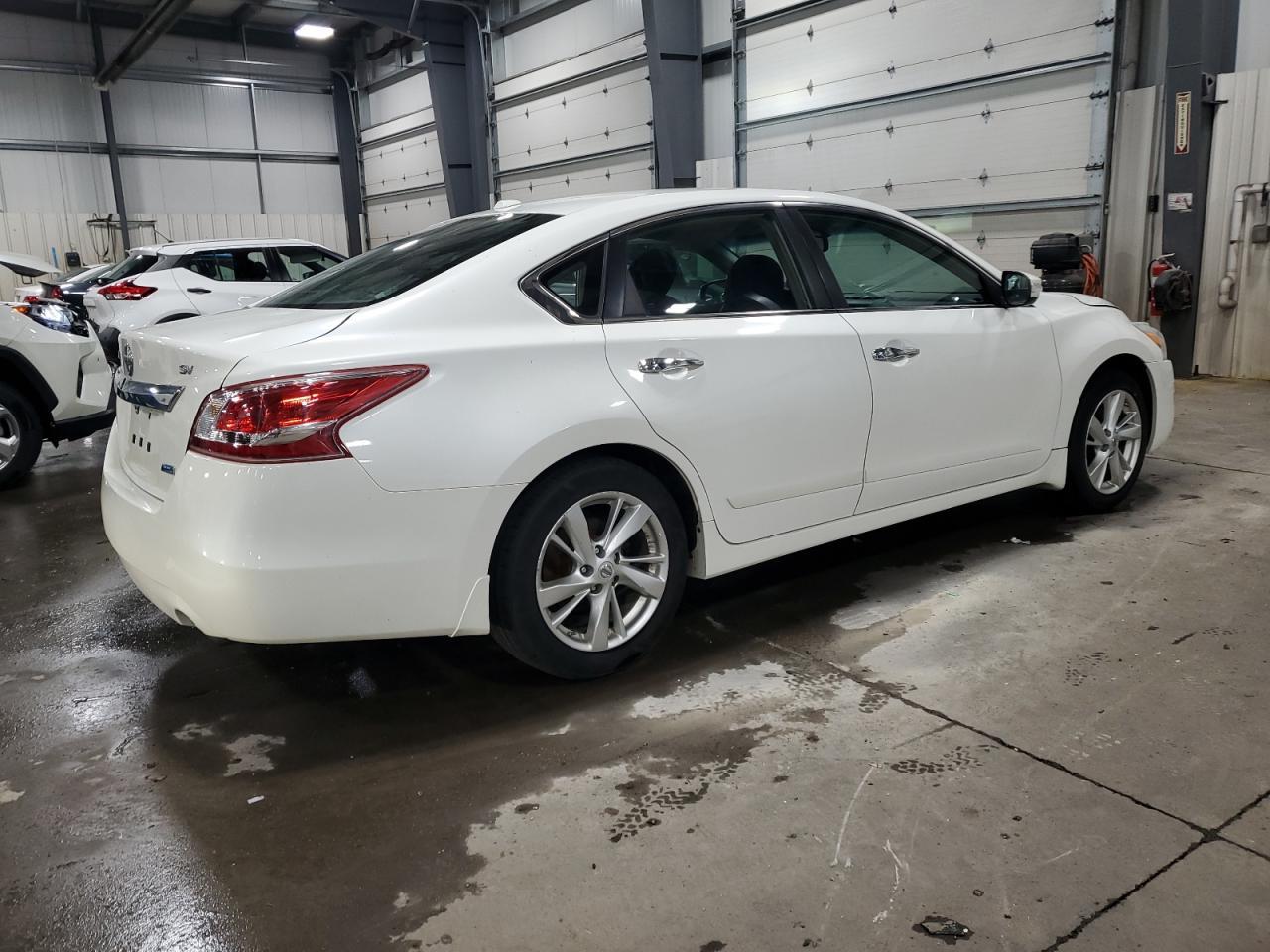 2013 NISSAN ALTIMA 2.5 - Фото 3