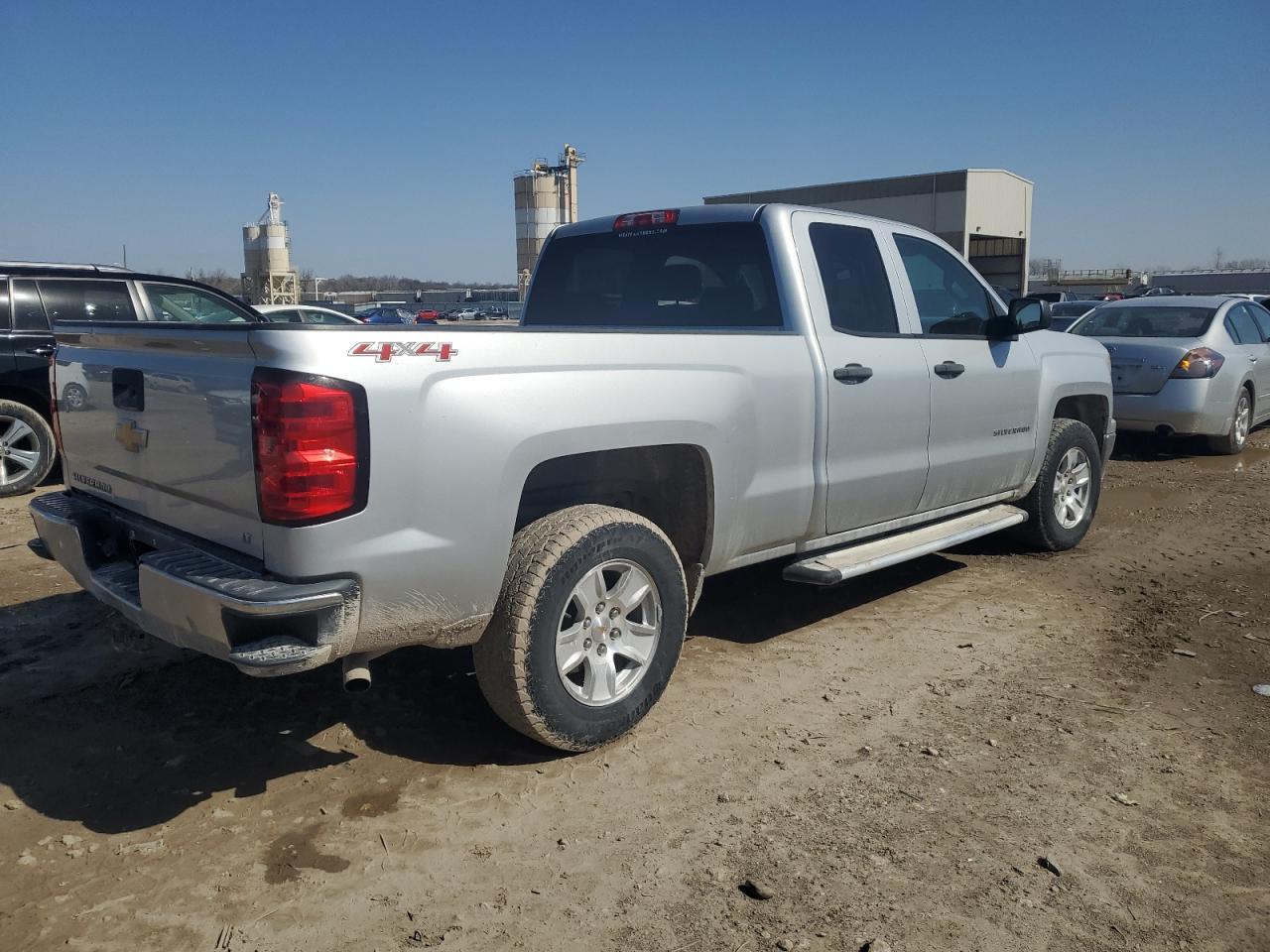 2014 CHEVROLET SILVERADO - Фото 3