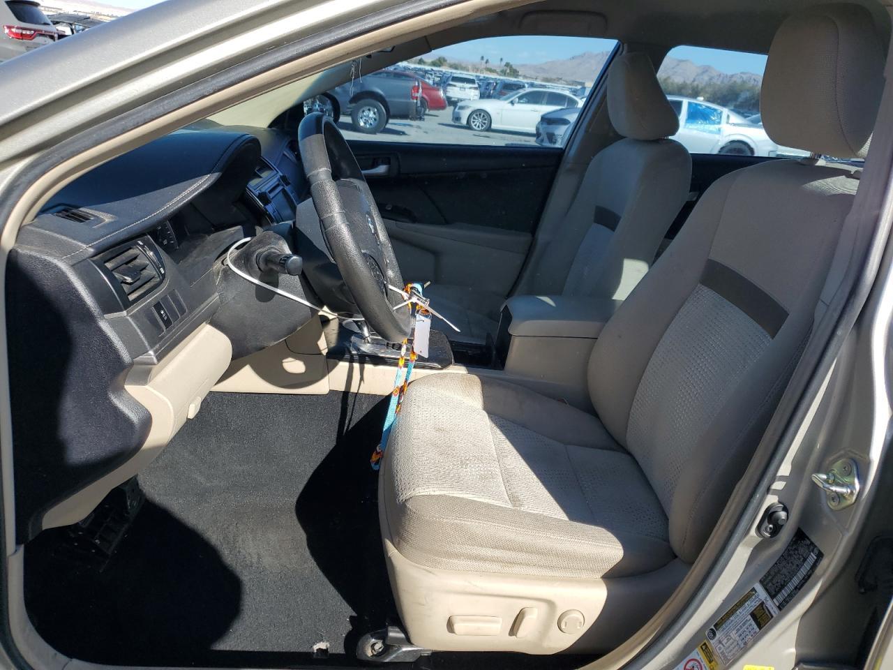 2014 TOYOTA CAMRY L - Image 7