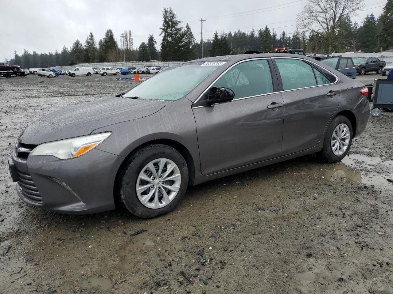 2015 TOYOTA CAMRY LE